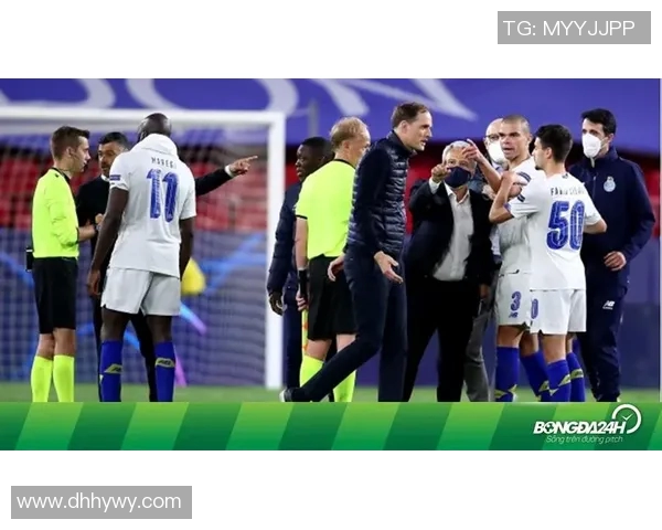 冲突升级！三分王与教练发生激烈争执